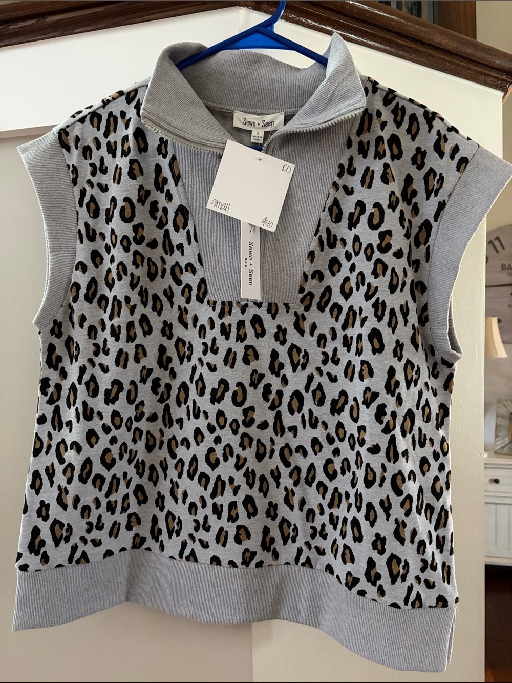 Sleeveless Leopard Print Knit Top - Gray and Tan